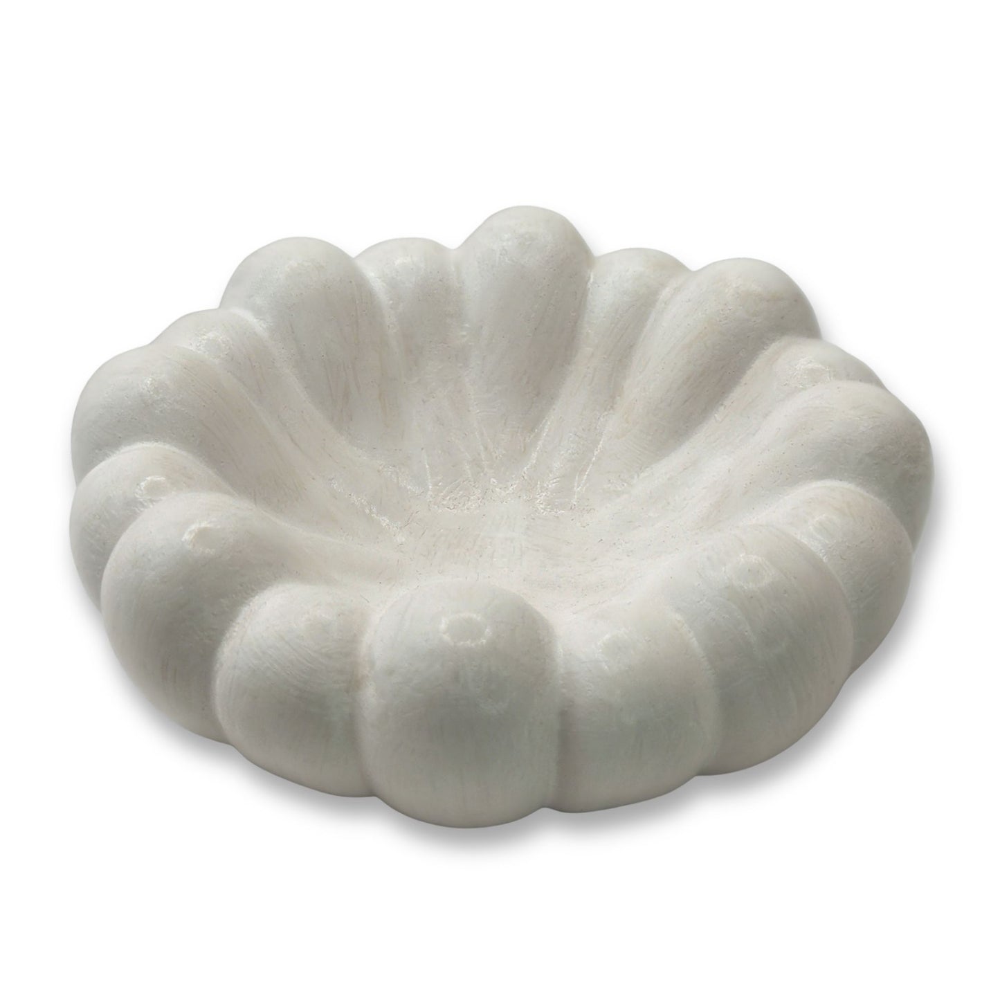 White cloud ashtray with shell-like design on a white background